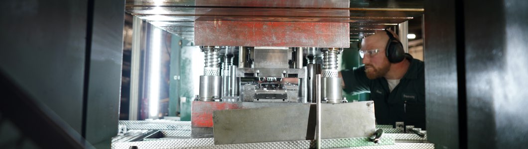Vertical Metal Washer Stamping Machine